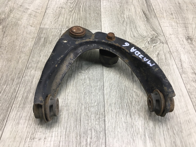 Рычаг передней подвески верхний левый 6 GG 02-07