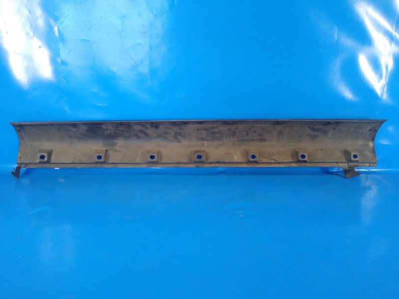 Накладка порога наружная правая SX4 06-13 2008 2.0 J20A