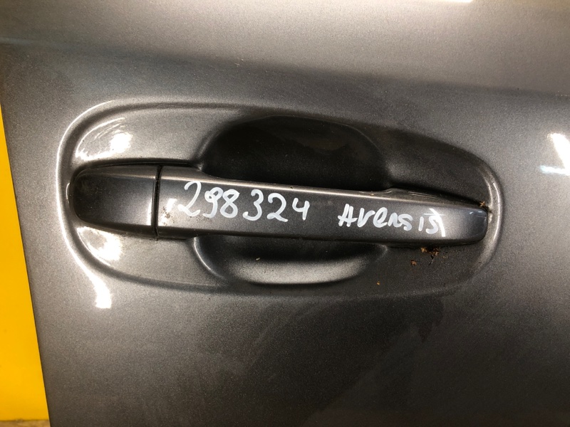 Запчасть ручка двери наружная передняя правая TOYOTA AVENSIS 08-18 69211-05918 Б/У Ручка двери наружная передняя правая TOYOTA AVENSIS 08-18 69211-05918 Б/У