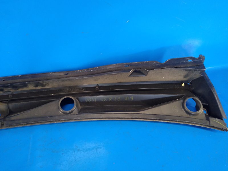 Пластик под лобовое стекло / Жабо MIRAGE 13- 2013 1.2 3A92