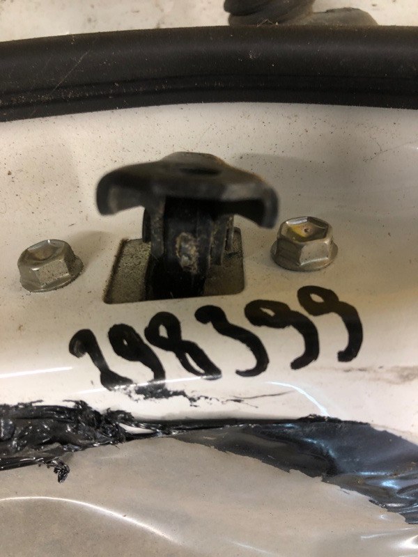 Ограничитель двери задний правый TOYOTA CAMRY 40 06-11 68630-33070 Б/У