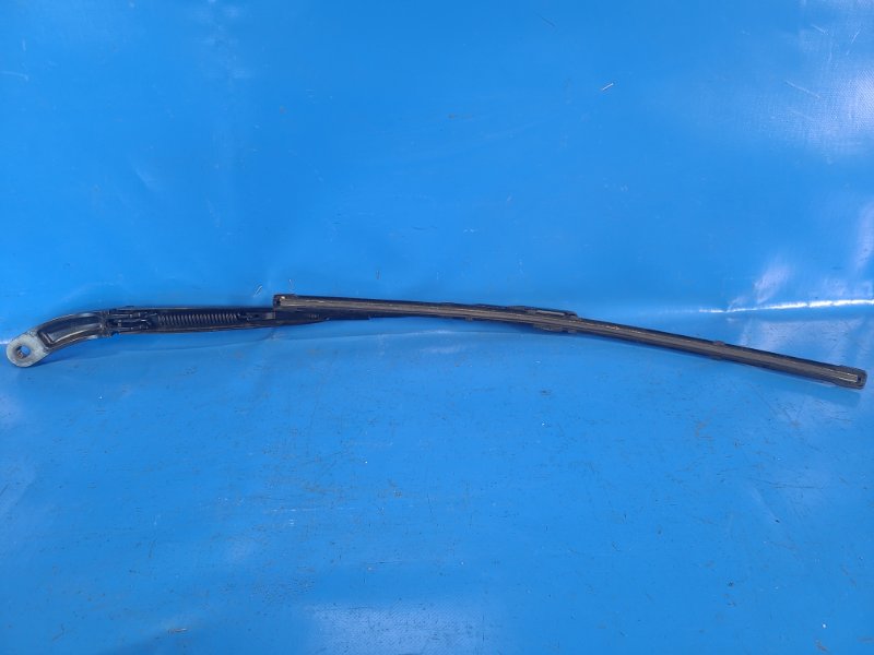 Поводок стеклоочистителя передний левый MUSTANG 15- 2019 S550 2.3 C23HD0D