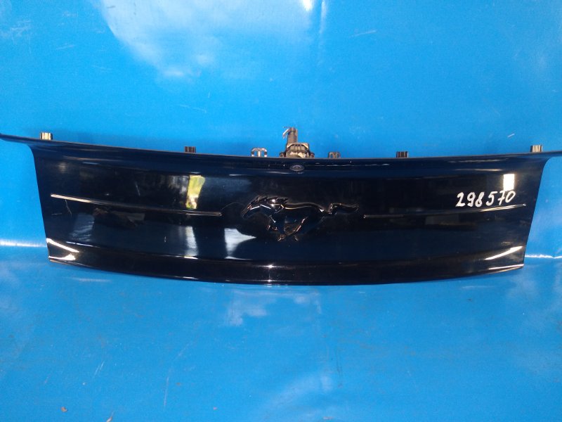 Накладка двери багажника FORD MUSTANG 15- 2019 S550 2.3 C23HD0D JR3Z-6342528-AH Б/У