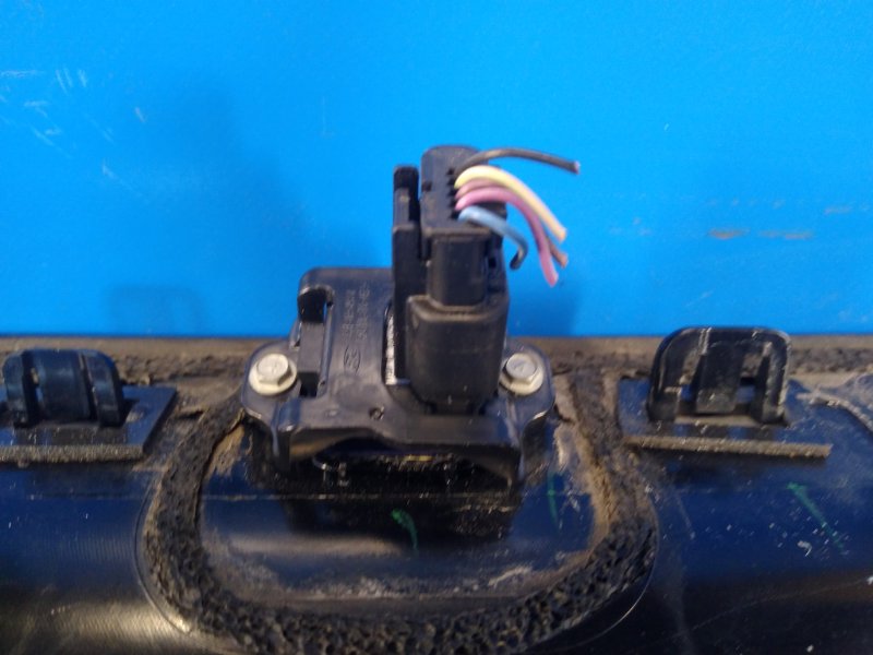 Камера заднего вида FORD MUSTANG 15- S550 2.3 C23HD0D Камера заднего вида FORD MUSTANG 15- S550 2.3 C23HD0D