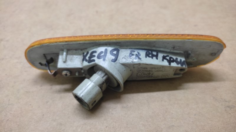 Повторитель поворота в крыло передний правый XEDOS 9 X9 (TA) 93-02