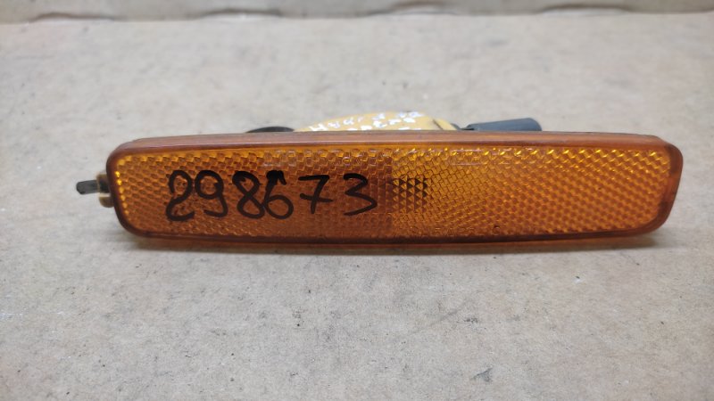 Повторитель поворота в бампер передний HYUNDAI ELANTRA XD 00-06 92303-2D050 Б/У