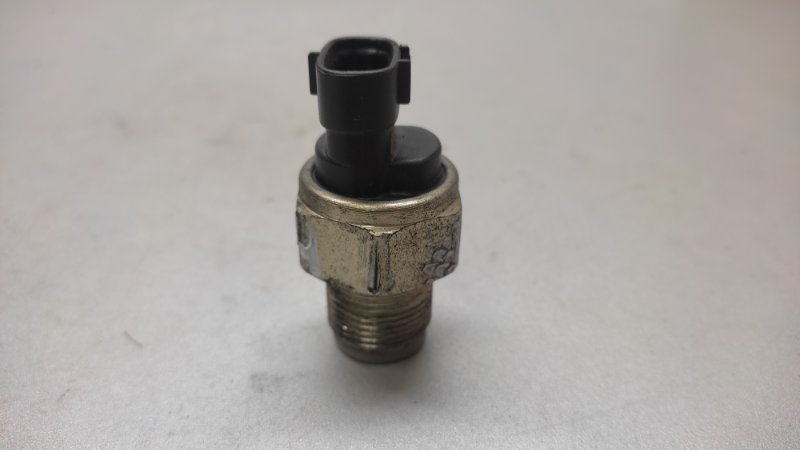 Запчасть датчик давления топлива MAZDA CX-5 (KE) 11-17 Б/У Датчик давления топлива MAZDA CX-5 (KE) 11-17 Б/У