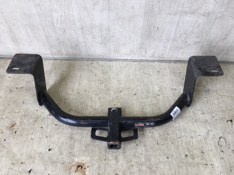 Запчасть фаркоп LEXUS GX470 02-09 Б/У Фаркоп LEXUS GX470 02-09 Б/У