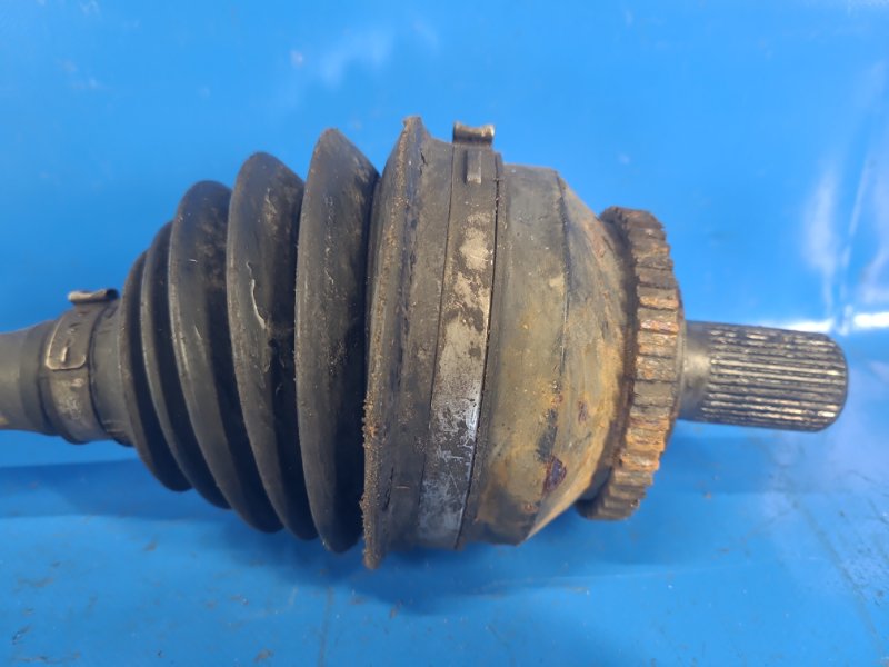 Привод передний правый XC70 00–07 2006 2.5 B5254T2