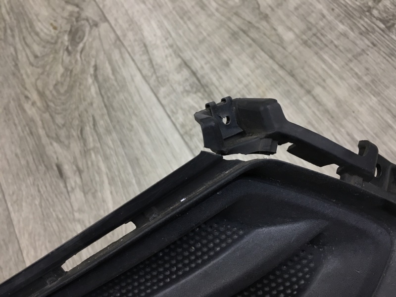 Заглушка ПТФ правая FUSION 14- 2014 C25HDEX