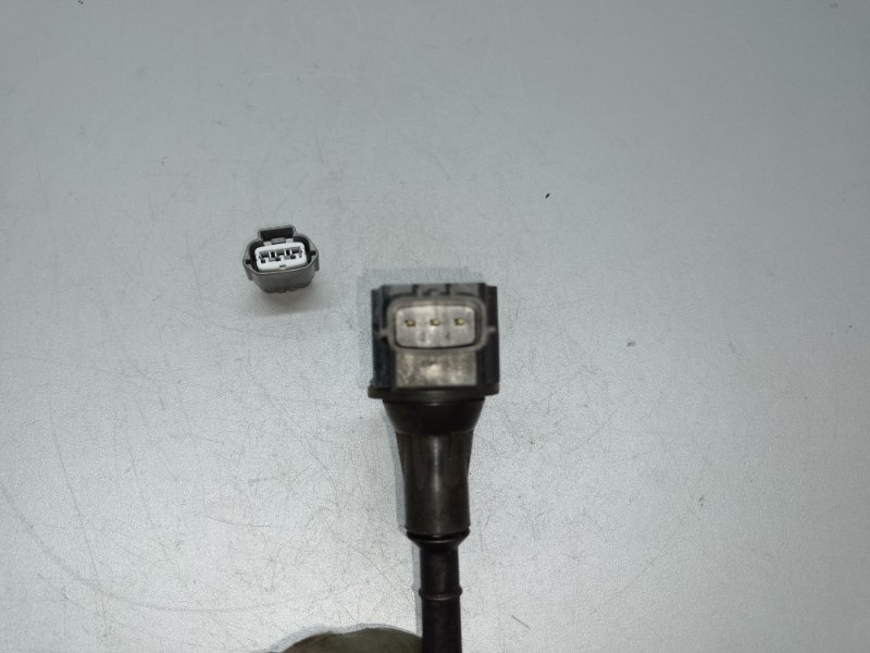 Катушка зажигания NISSAN X-TRAIL T30 01-07 Катушка зажигания NISSAN X-TRAIL T30 01-07