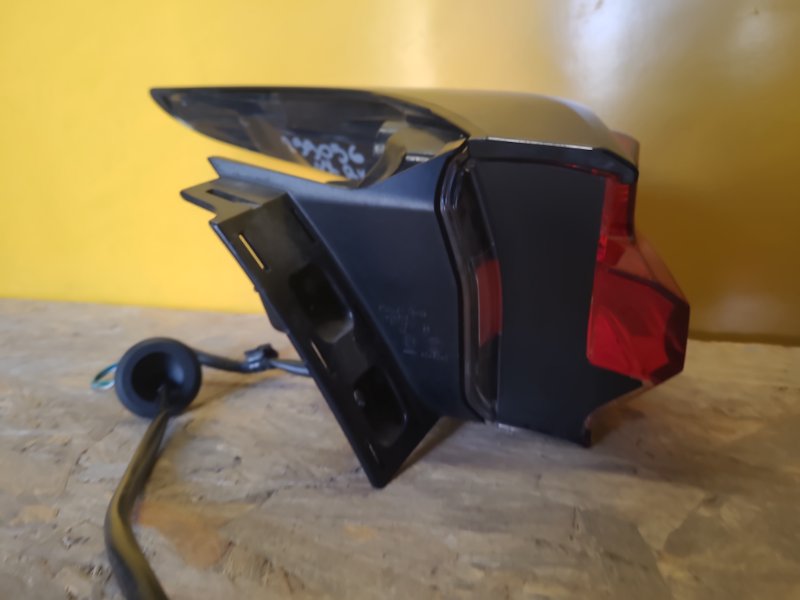 Фонарь наружный задний правый NX 14-21