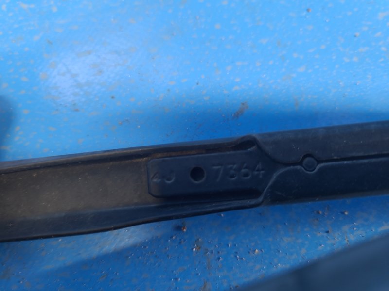 Поводок стеклоочистителя передний правый CAMRY 40 06-11 2007 3.5 2GR-FE