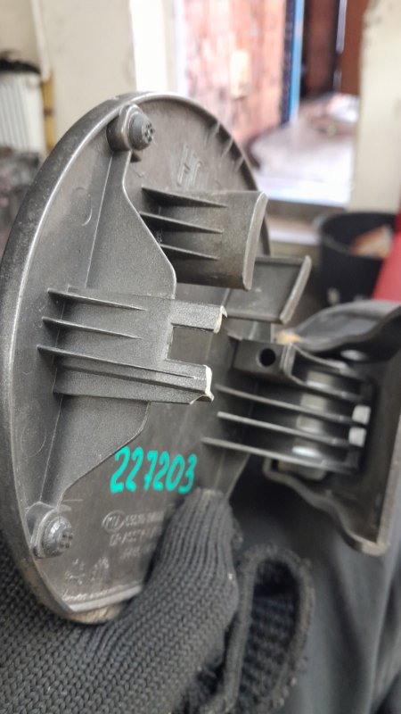 Лючок топливного бака FORTE/CERATO TD 08-13 2013 TD 2.0 G4KD