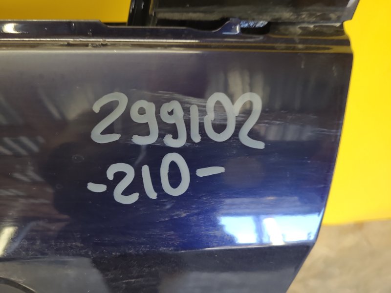 Дверь передняя левая COROLLA 18-