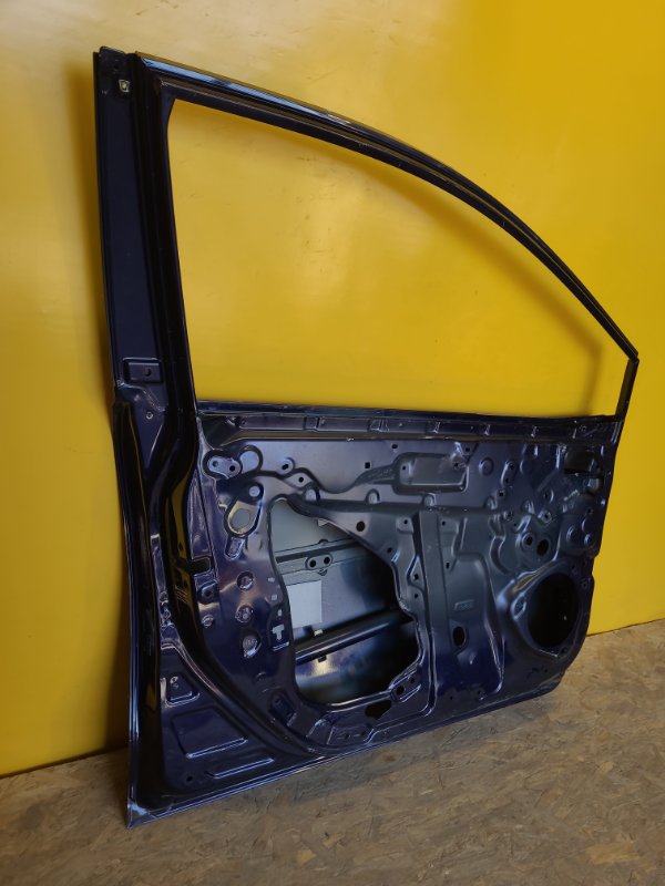 Дверь передняя левая COROLLA 18-