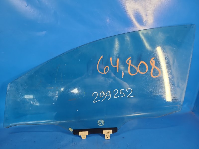 Стекло двери переднее левое NISSAN SENTRA B17 12-21 2013 1.8 MRA8DE 80301-3SG0A Б/У