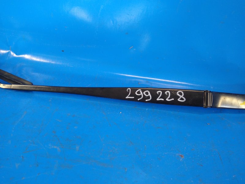 Поводок стеклоочистителя передний правый NISSAN SENTRA B17 12-21 1.8 MRA8DE