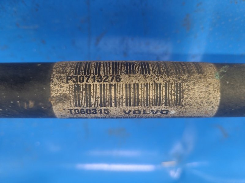 Привод задний VOLVO XC70 00–07 2.5 B5254T2 Привод задний VOLVO XC70 00–07 2.5 B5254T2