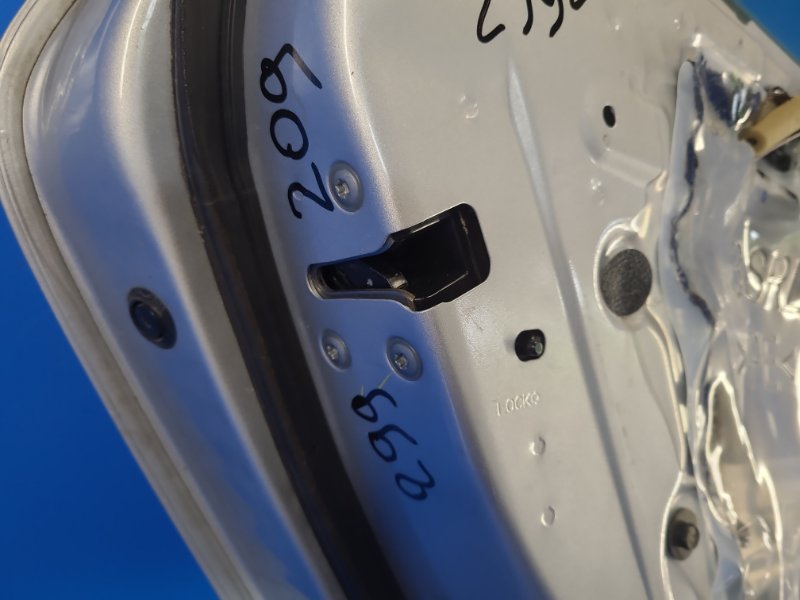 Запчасть замок двери задний левый NISSAN SENTRA B17 12-21 2013 1.8 MRA8DE 82501-3SG0A Б/У Замок двери задний левый NISSAN SENTRA B17 12-21 2013 1.8 MRA8DE 82501-3SG0A Б/У