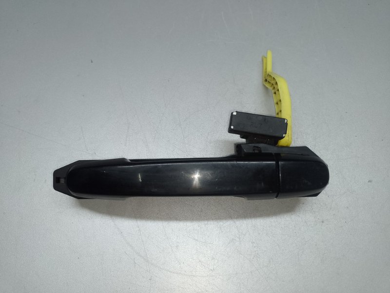 Запчасть ручка двери наружная задняя левая TOYOTA RAV4 05-12 69211-42010 Б/У Ручка двери наружная задняя левая TOYOTA RAV4 05-12 69211-42010 Б/У