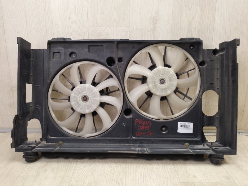 Запчасть диффузор вентилятора основного радиатора TOYOTA PRIUS - 30 09-17 2013 ZVW30 1.8 2ZRFXE 1671137040 Б/У Диффузор вентилятора основного радиатора TOYOTA PRIUS - 30 09-17 2013 ZVW30 1.8 2ZRFXE 1671137040 Б/У