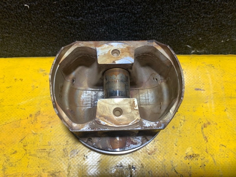 Поршень правый INFINITI G35 03-07 Седан 3.5