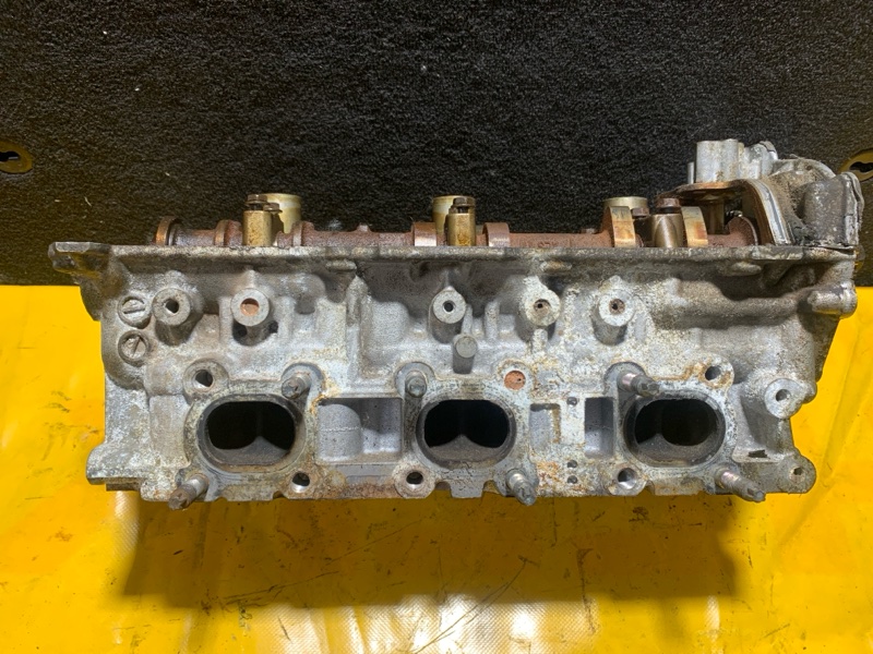 Головка блока цилиндров правая G35 03-07 2006 Седан 3.5