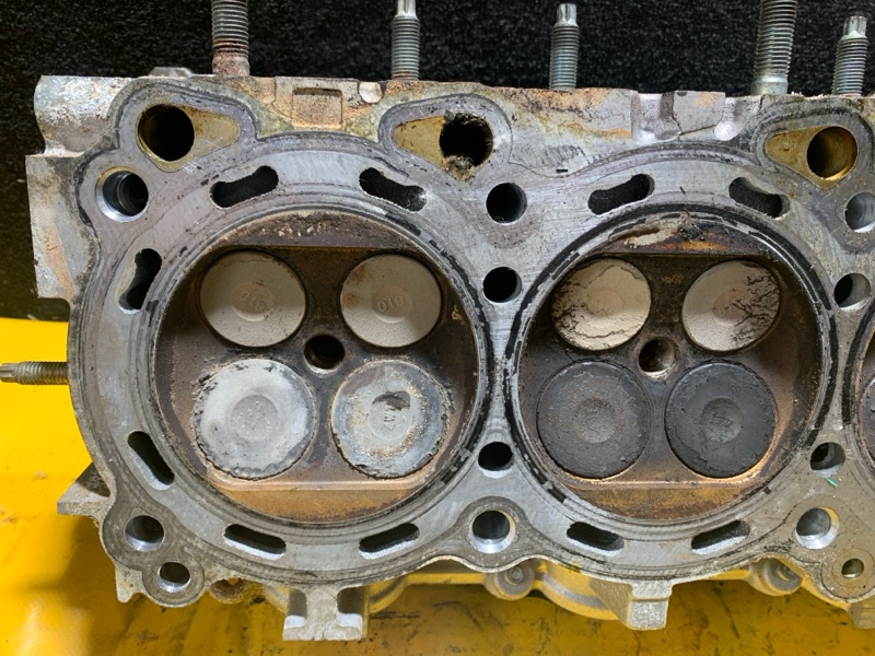 Головка блока цилиндров правая G35 03-07 2006 Седан 3.5