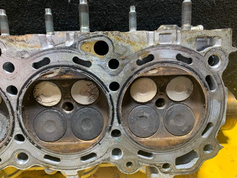 Головка блока цилиндров правая G35 03-07 2006 Седан 3.5