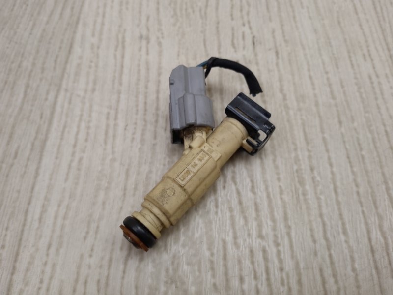 Форсунка топливная KIA FORTE/CERATO TD 08-13 2011 TD 2.0 G4KD 353102G100 Б/У