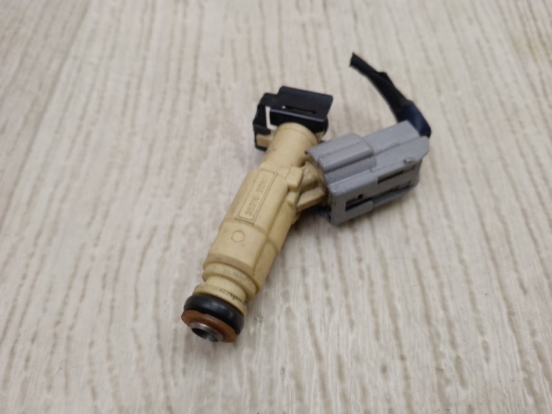 Форсунка топливная KIA FORTE/CERATO TD 08-13 2011 TD 2.0 G4KD 353102G100 Б/У