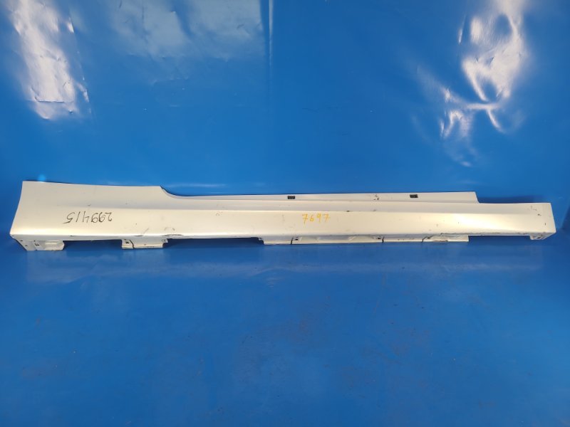 Накладка порога наружная правая LEXUS IS250/350 05-13 2013 GSE20L 2.5 4GR-FSE 75851-53031-A0 Б/У