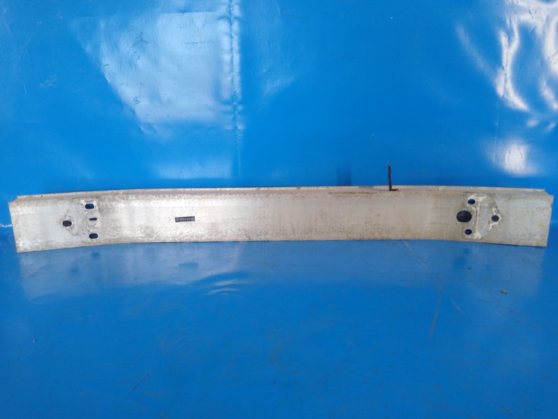 Усилитель переднего бампера LEXUS IS250/350 05-13 GSE20L 2.5 4GR-FSE