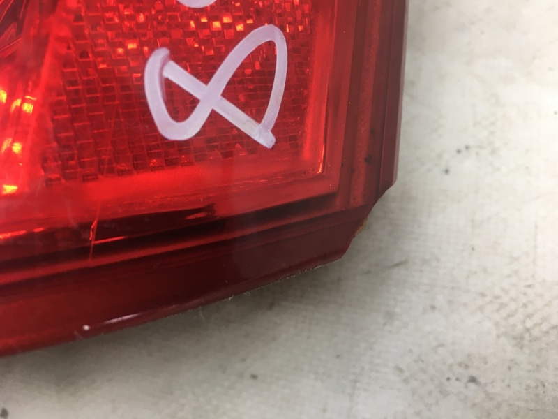 Фонарь наружный задний правый M35/M45 04-10