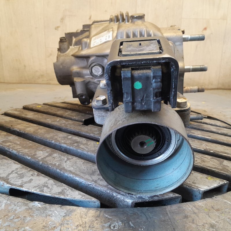 Раздаточная коробка VENZA 09-16 2009 3.5 2GR-FE Раздаточная коробка VENZA 09-16 2009 3.5 2GR-FE