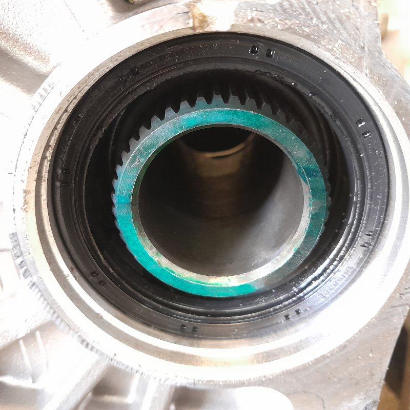 Раздаточная коробка VENZA 09-16 2009 3.5 2GR-FE Раздаточная коробка VENZA 09-16 2009 3.5 2GR-FE