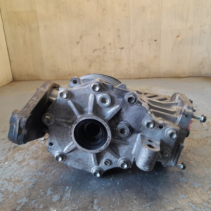 Редуктор задний TOYOTA VENZA 09-16 2009 3.5 2GR-FE 4111073010 Б/У