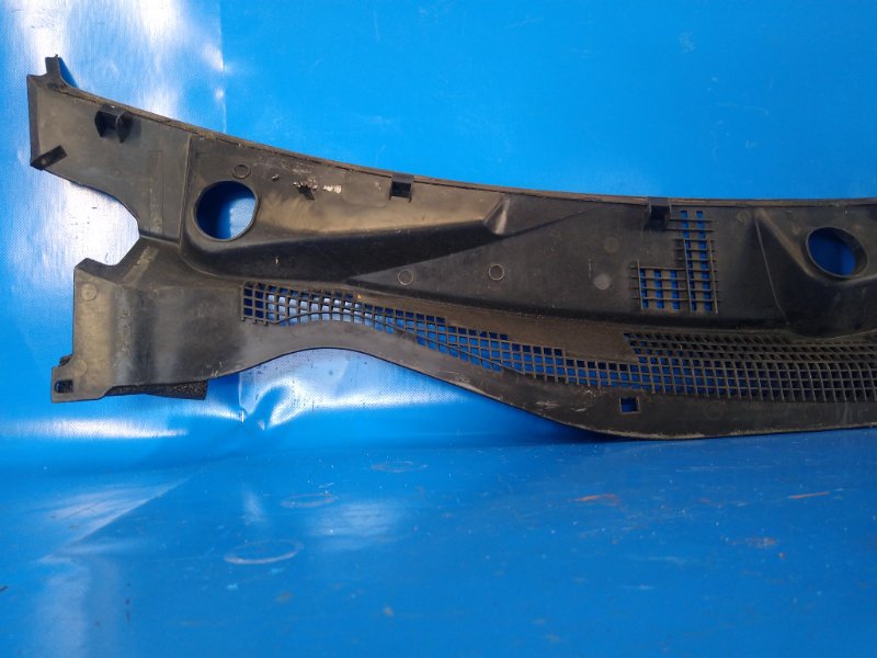 Пластик под лобовое стекло / Жабо CALIBER 06-11 2006 2.0 ECN