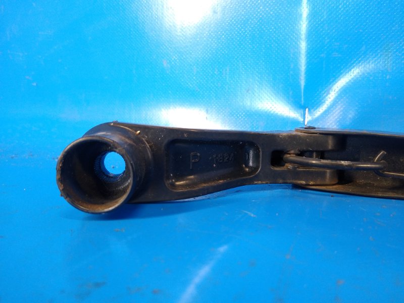 Поводок стеклоочистителя передний правый CALIBER 06-11 2006 2.0 ECN Поводок стеклоочистителя передний правый CALIBER 06-11 2006 2.0 ECN