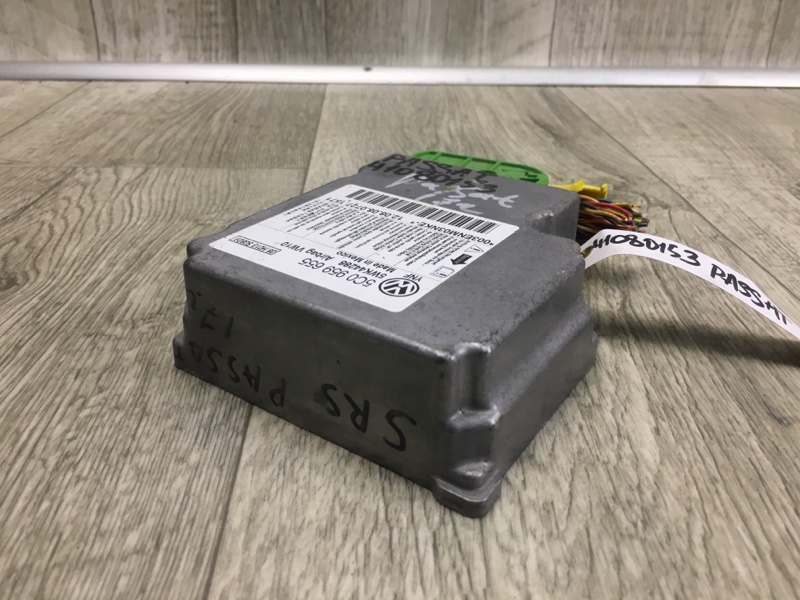 Блок управления AIRBAG VOLKSWAGEN PASSAT B7 11-15 A32 2.5 CBUA