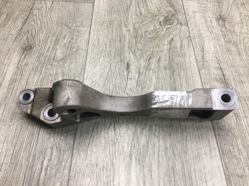 Кронштейн промежуточного вала JEEP CHEROKEE 14- KL 3.2 EHB