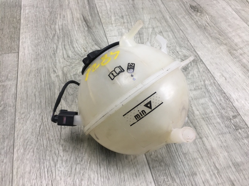 Бачок расширительный JETTA USA 10-17 2011 Седан CBTA 2.5L