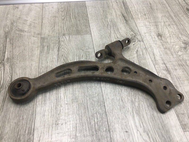 Рычаг передней подвески нижний передний левый CAMRY 20 96-02 Рычаг передней подвески нижний передний левый CAMRY 20 96-02