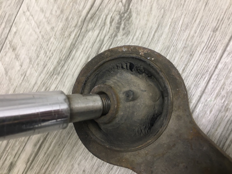 Рычаг передней подвески нижний передний левый CAMRY 20 96-02 Рычаг передней подвески нижний передний левый CAMRY 20 96-02