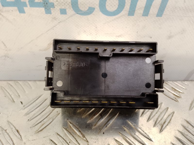 Реле MITSUBISHI PAJERO 99-06