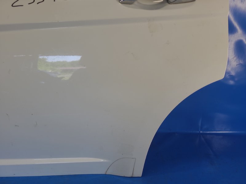 Дверь задняя левая 200 10-14 2013 3.6 ERB