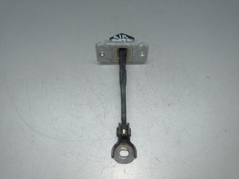 Ограничитель двери задний правый MAZDA 3 BK 03-08 2006 BK 2.3 L3 BP4K-72-270E Б/У