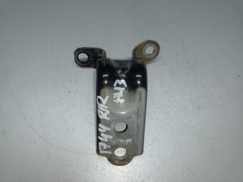 Петля двери нижняя задняя правая SUBARU IMPREZA 11-17 2012 GJ 2.0 FB20B 60470FG0209P Б/У