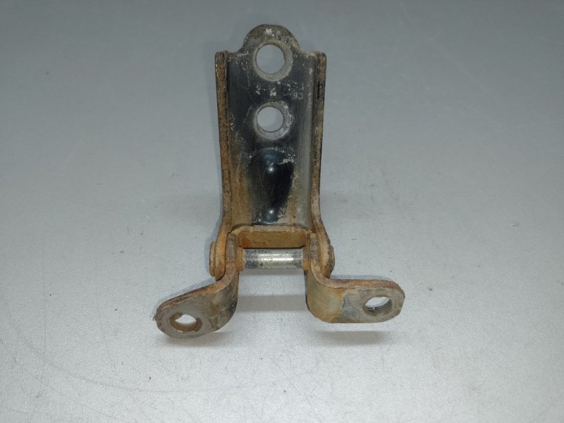 Петля двери нижняя задняя левая IMPREZA 11-17 2012 GJ 2.0 FB20B